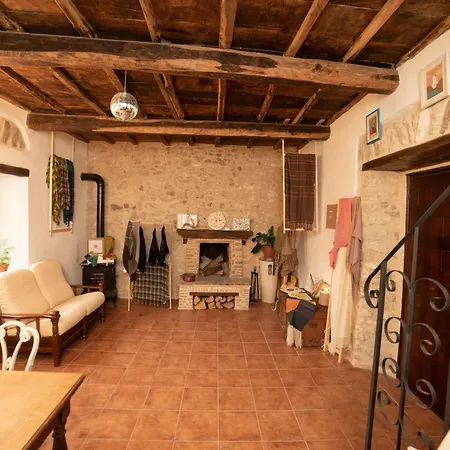 Casa Arco Oscuro